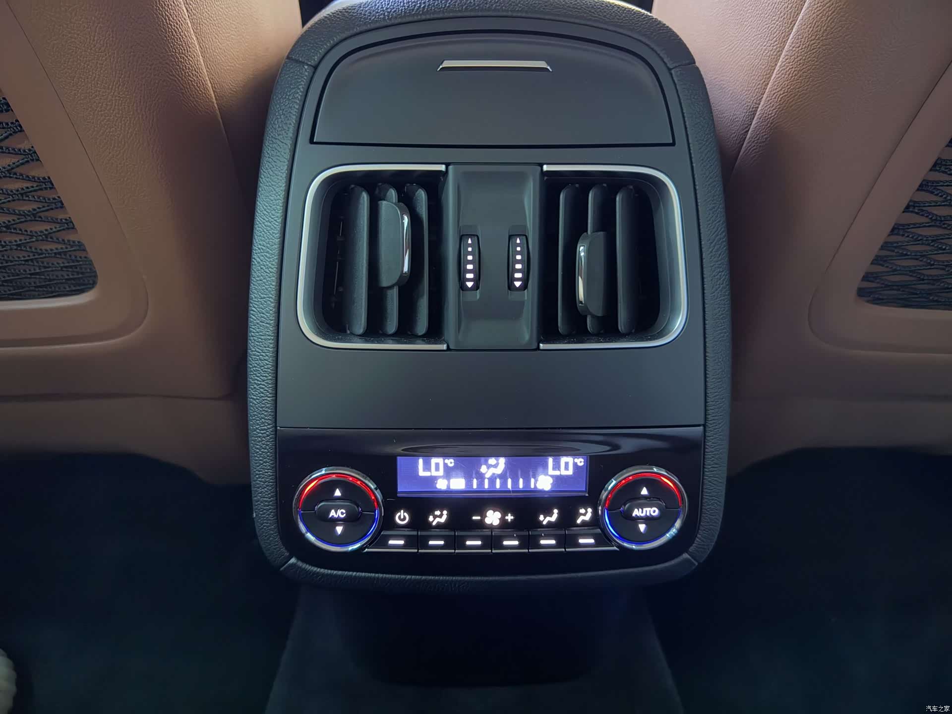 Maserati Levante, 2018 14