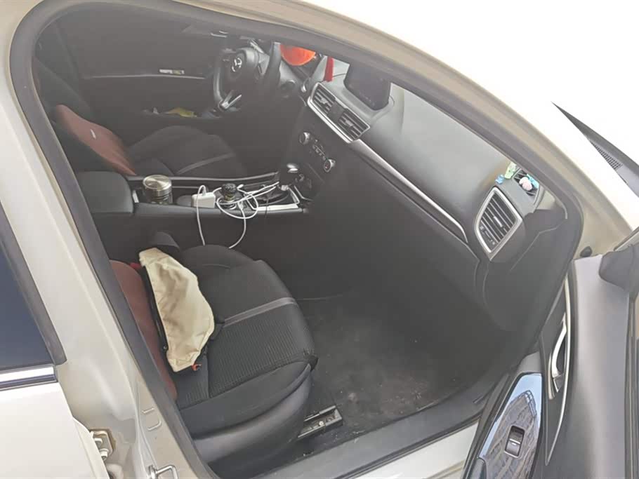 Mazda 3 Angkesaila Mazda 3 Angkesaila
