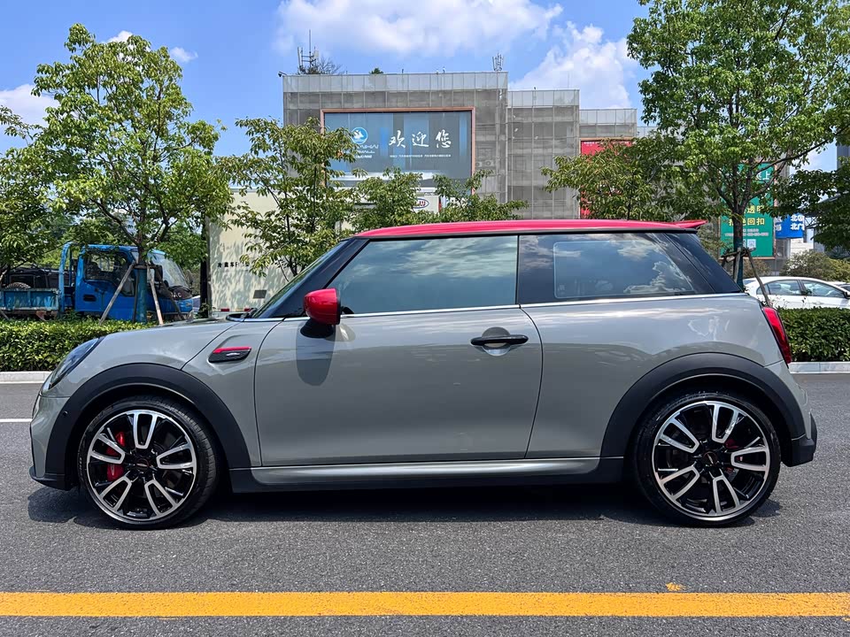 MINI JCW