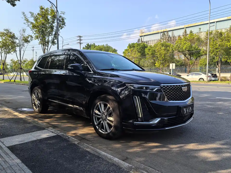 Cadillac XT6