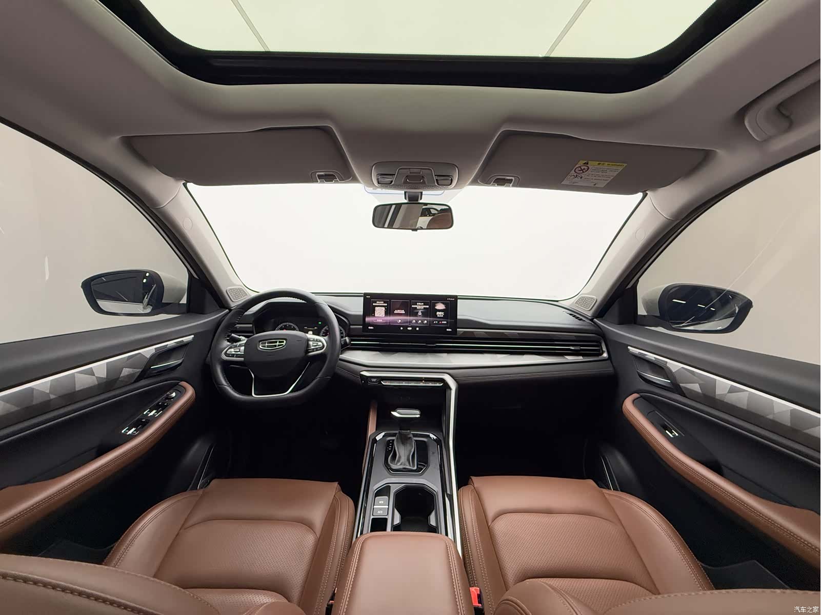 Geely X6, 2021 9