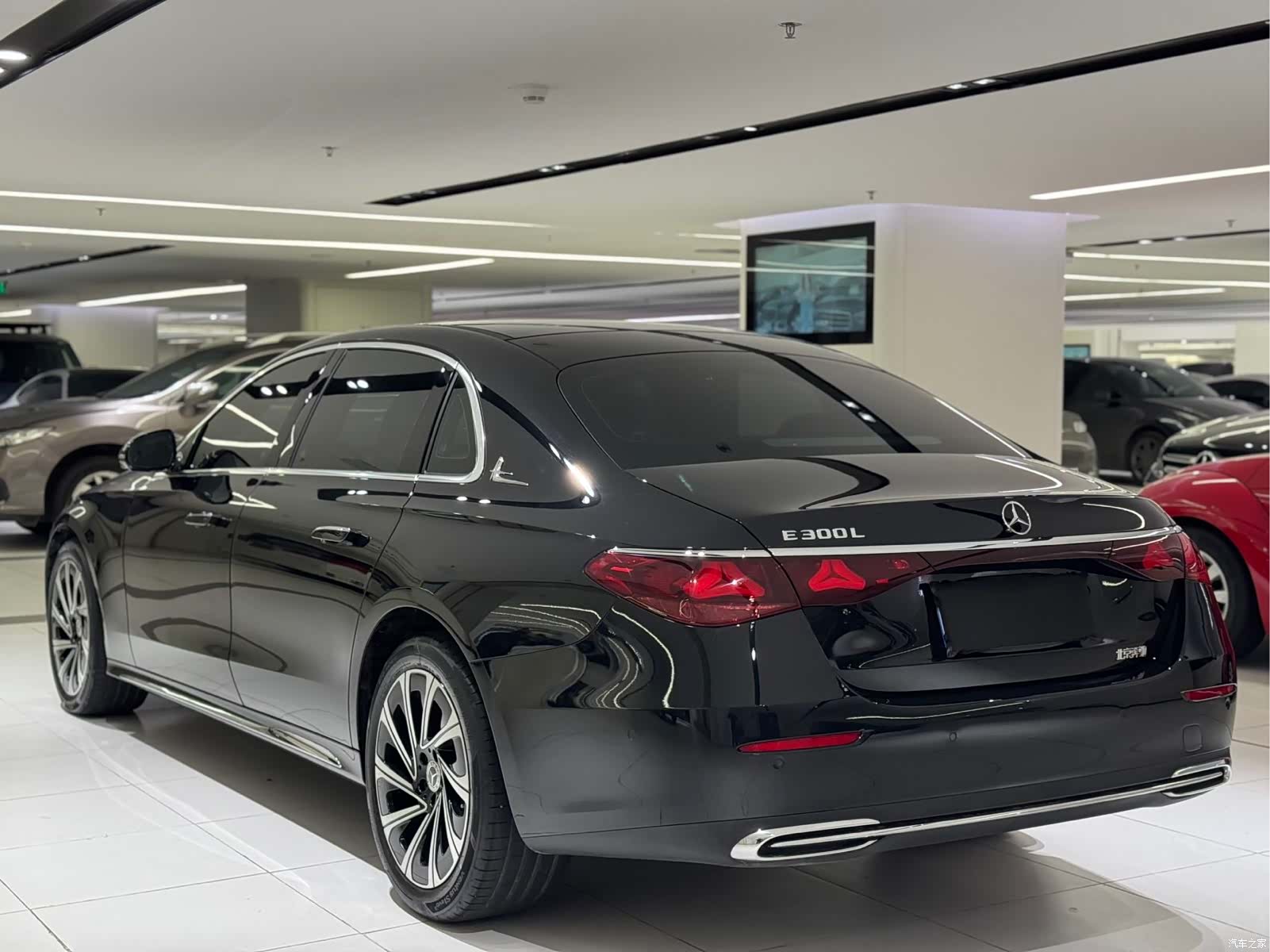 Mercedes-Benz E-Class, 2024 13