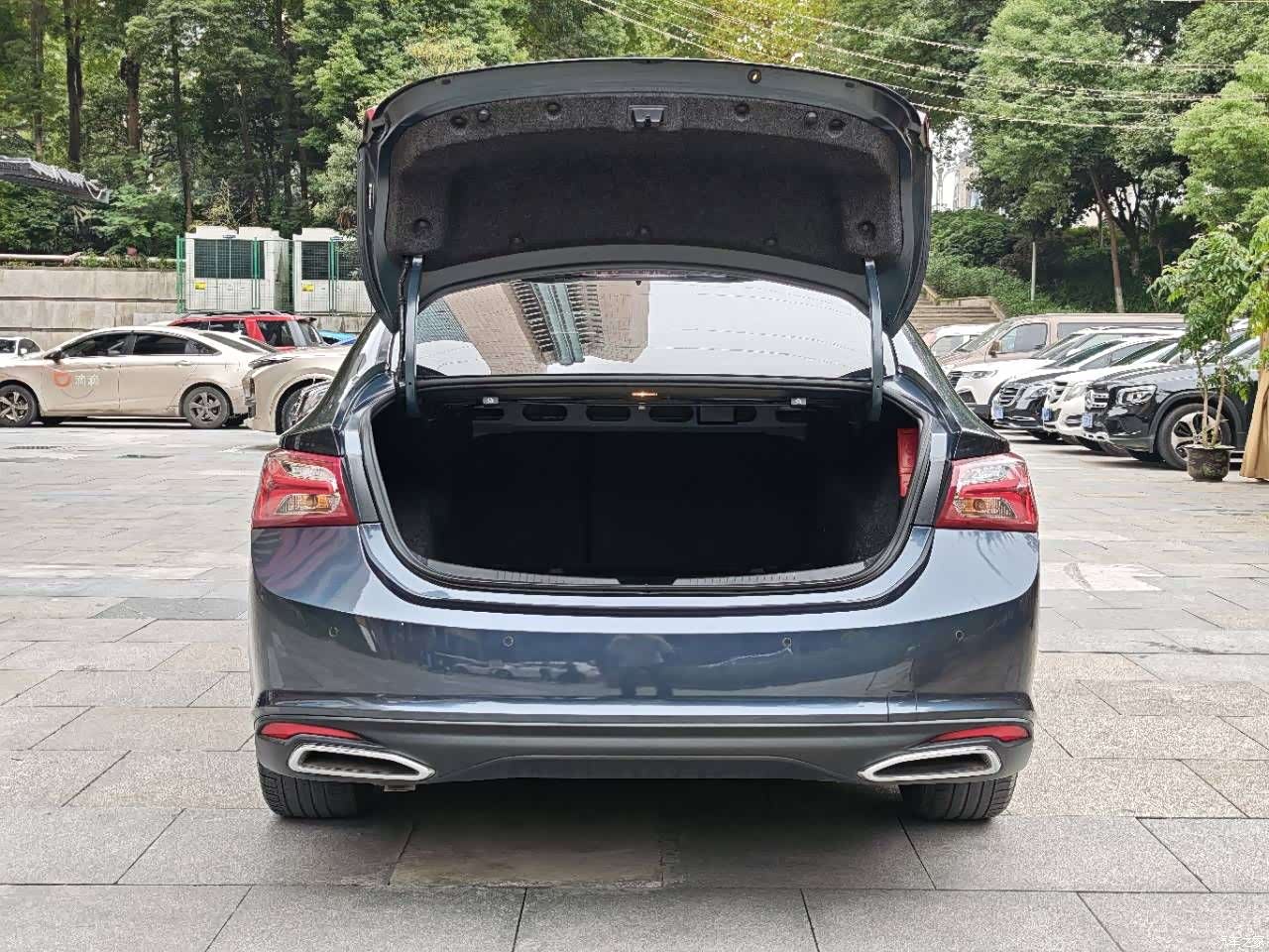 Chevrolet XL, 2023 25