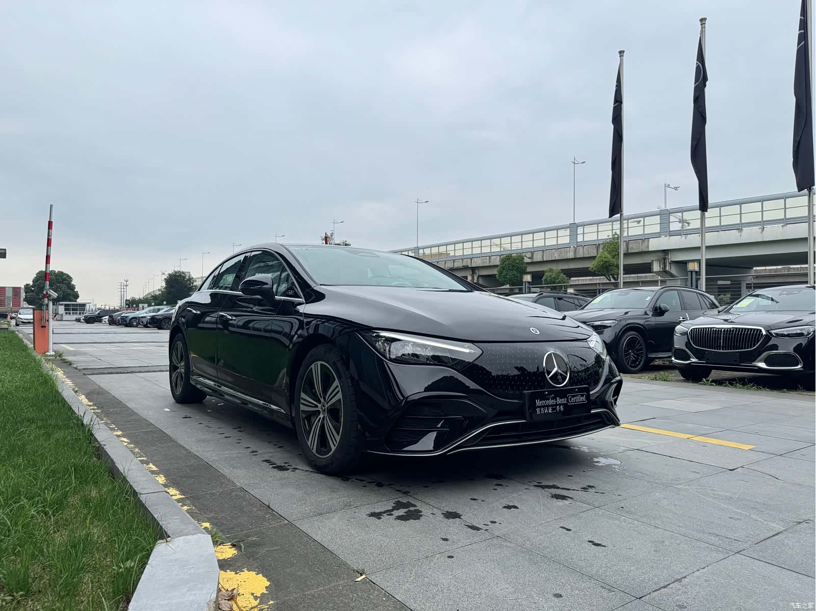 Mercedes-Benz EQE, 2025 4
