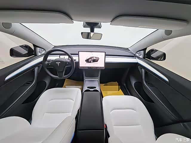 Tesla Model Y, 2023 6