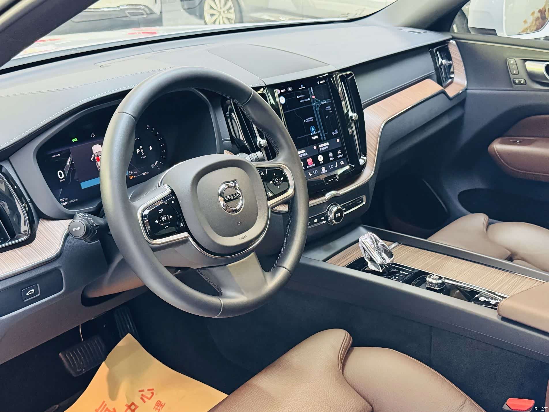 Volvo XC60, 2023 10
