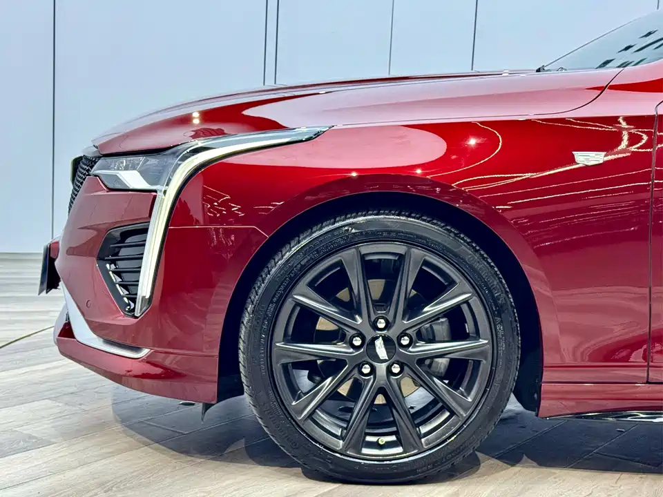 Cadillac CT4