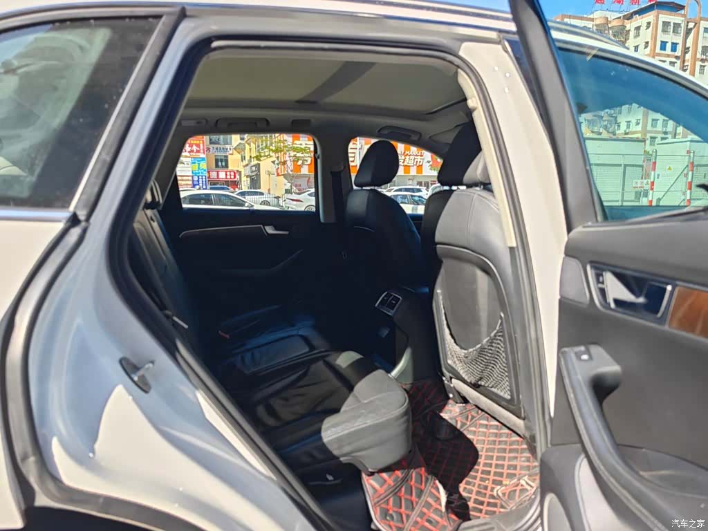 Audi Q5, 2010 12