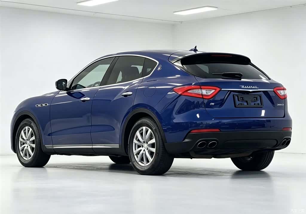 Maserati Levante, 2018 9