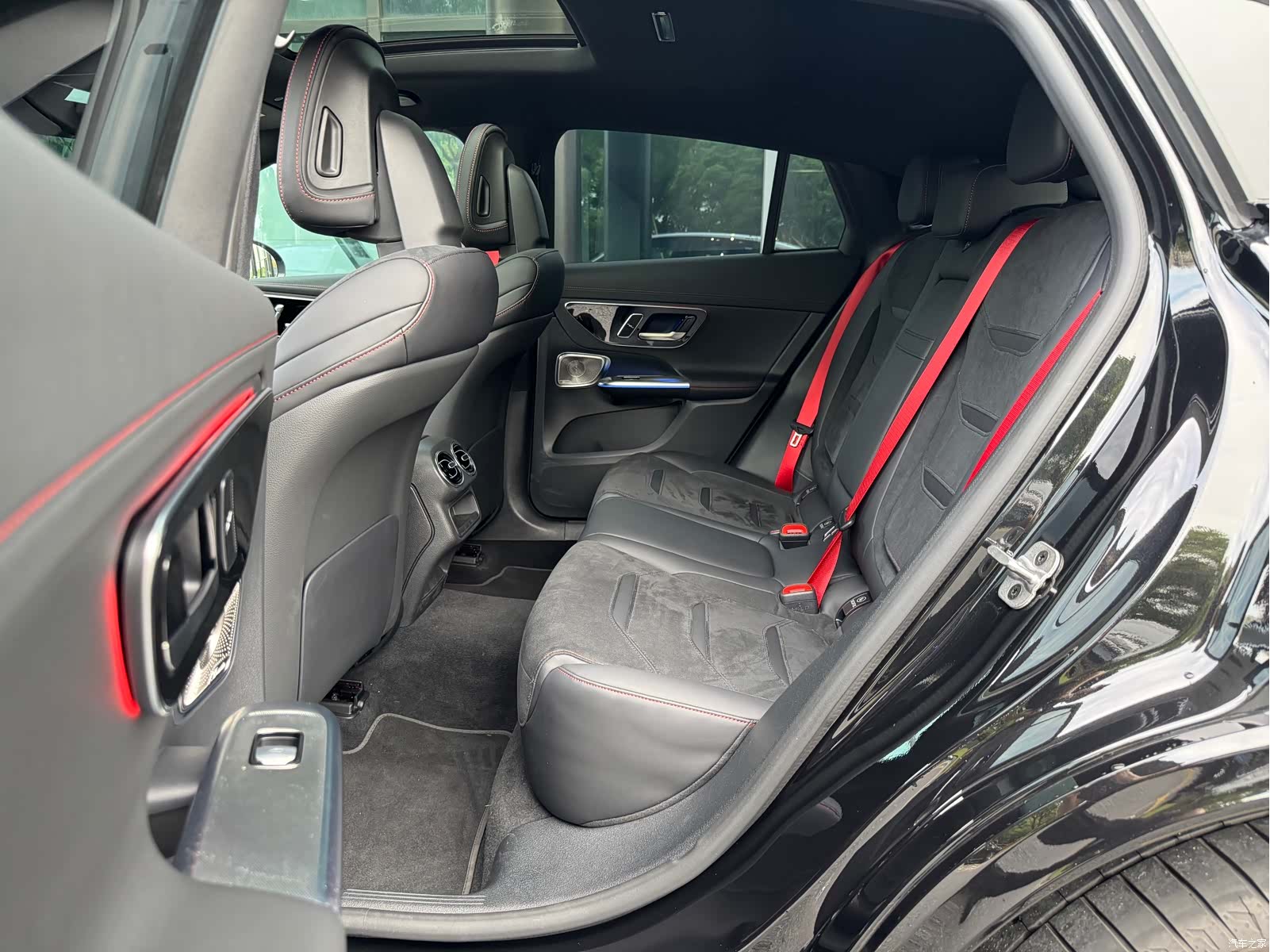 Mercedes-Benz GLC, 2025 9