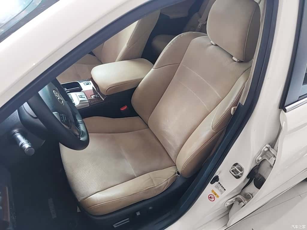 Toyota 2.5V, 2016 15