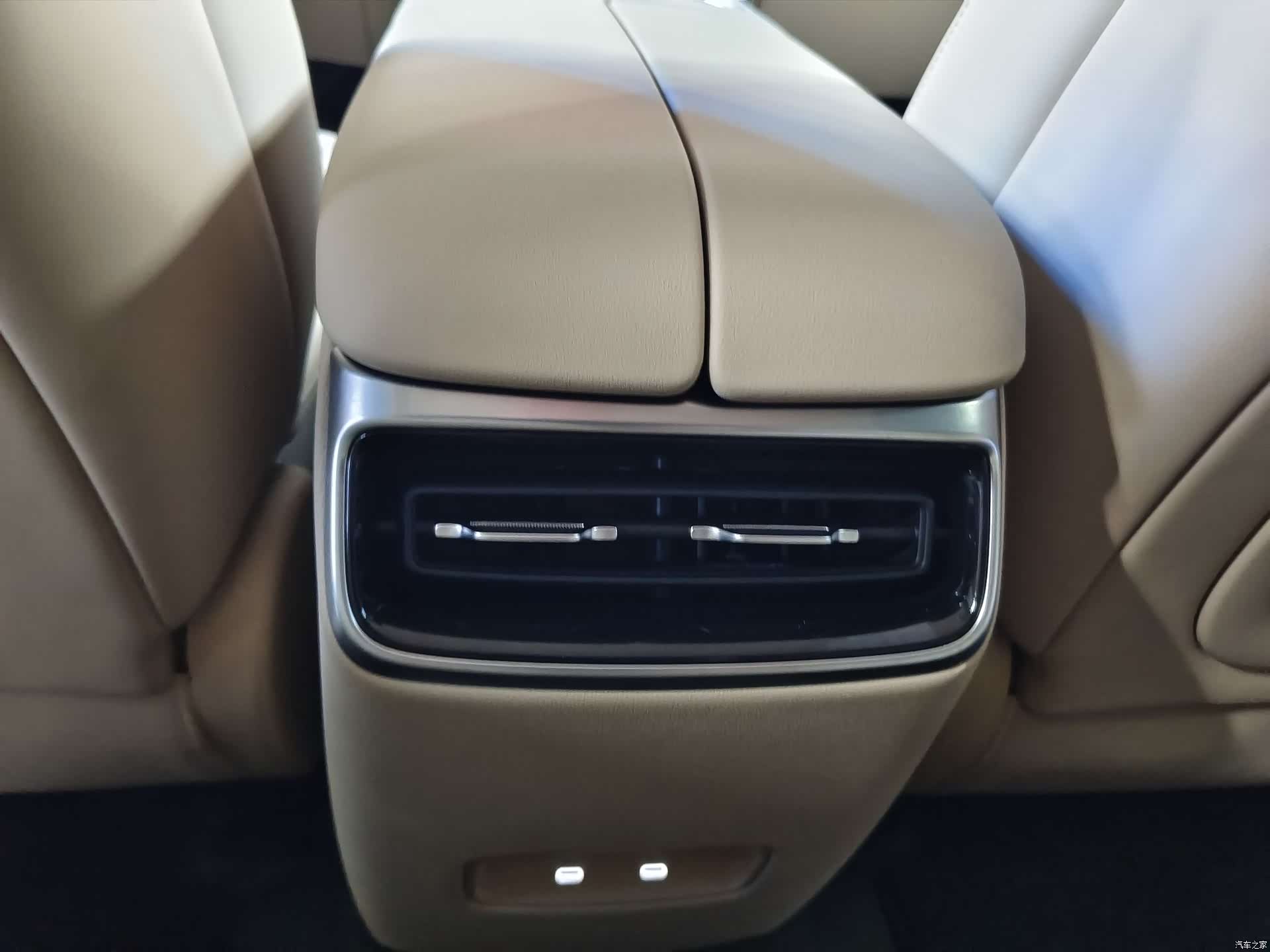 AITO M5, 2025 13