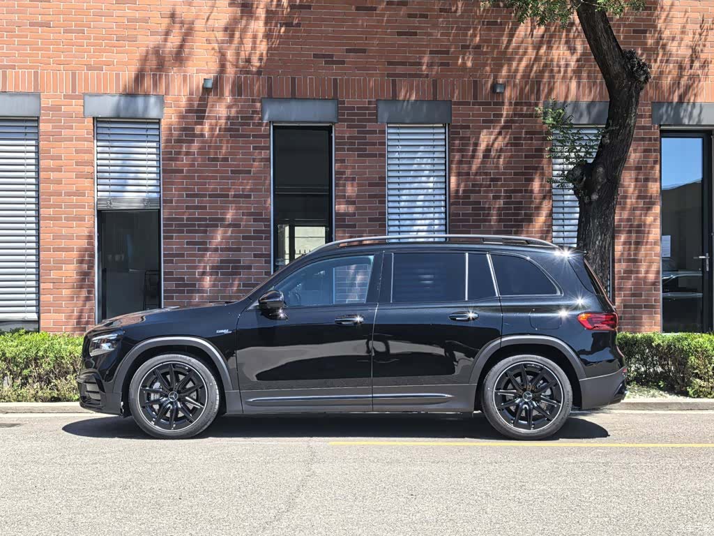 Mercedes-Benz GLB, 2025 19
