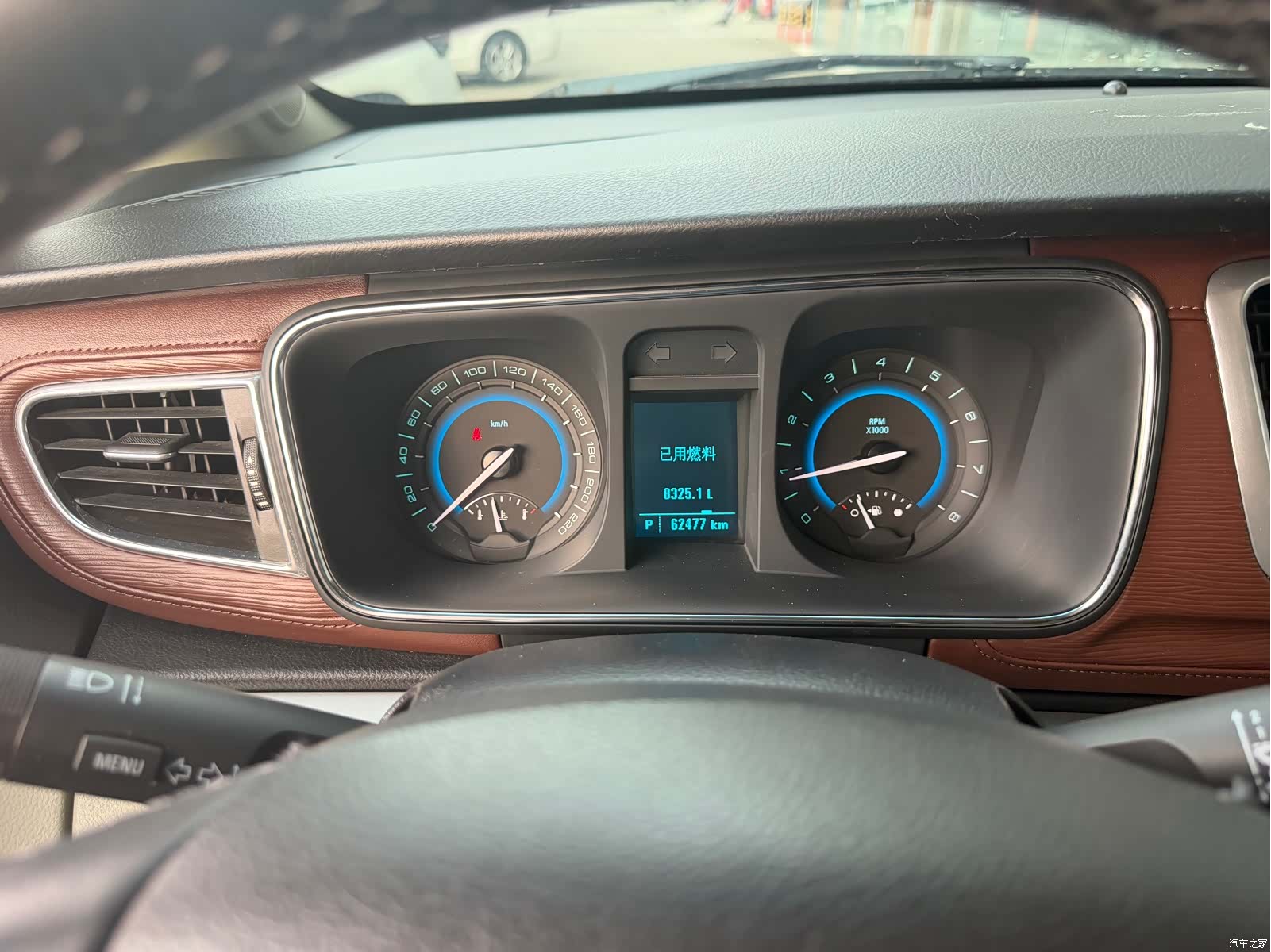 Buick GL8, 2016 9