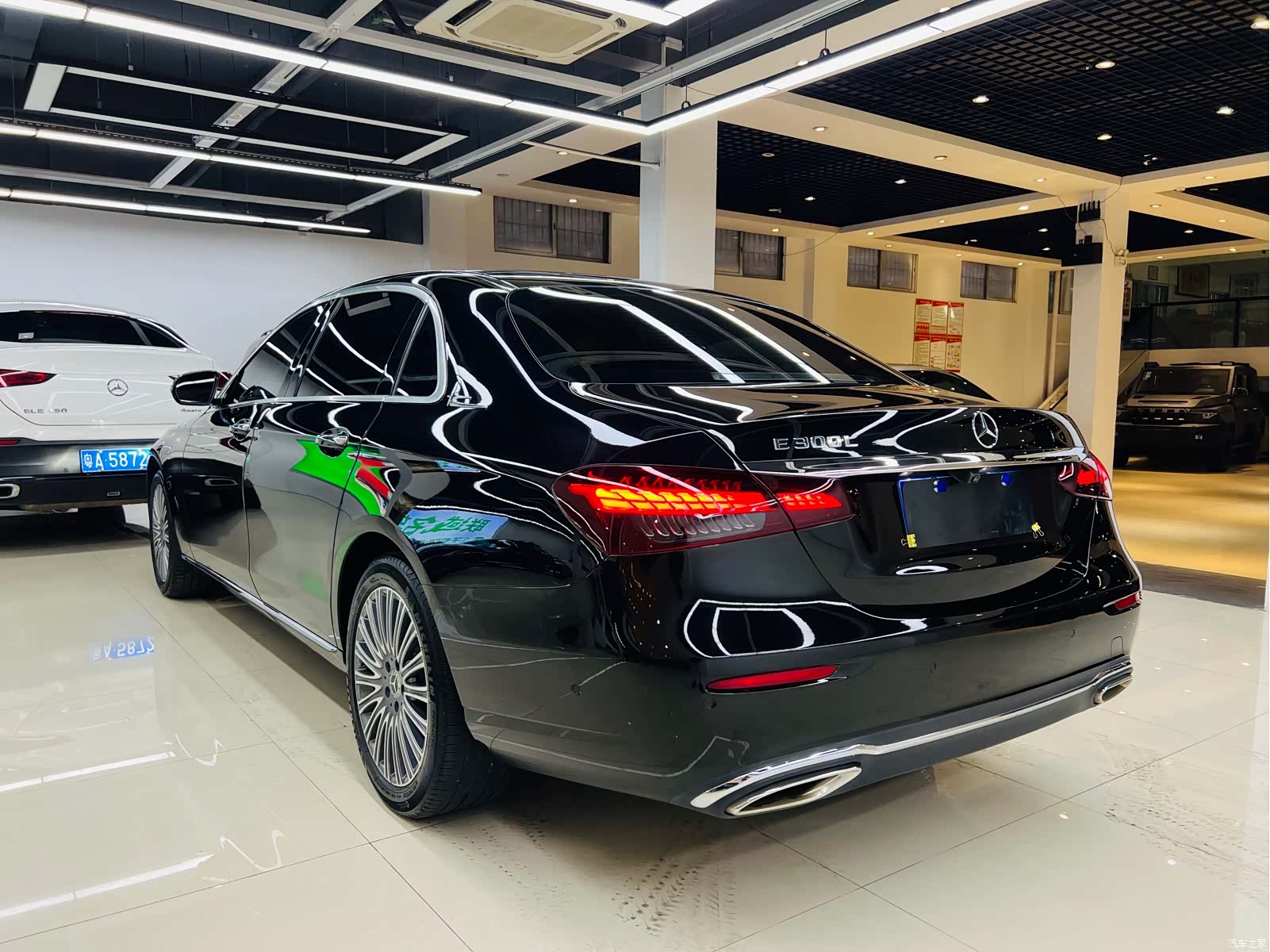 Mercedes-Benz E-Class, 2023 17