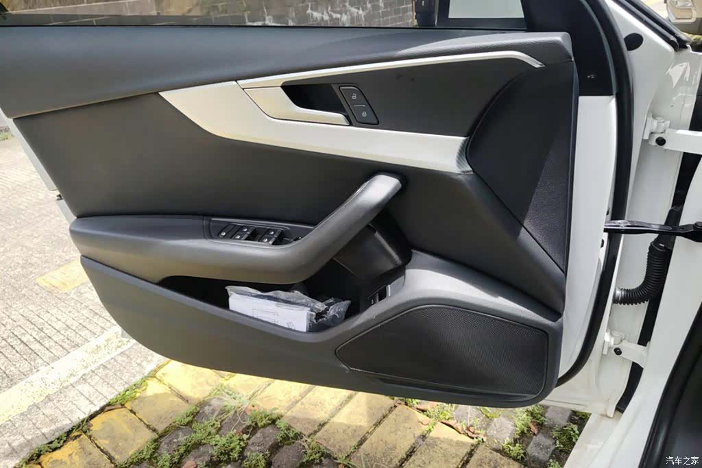 Audi A4L, 2017 7