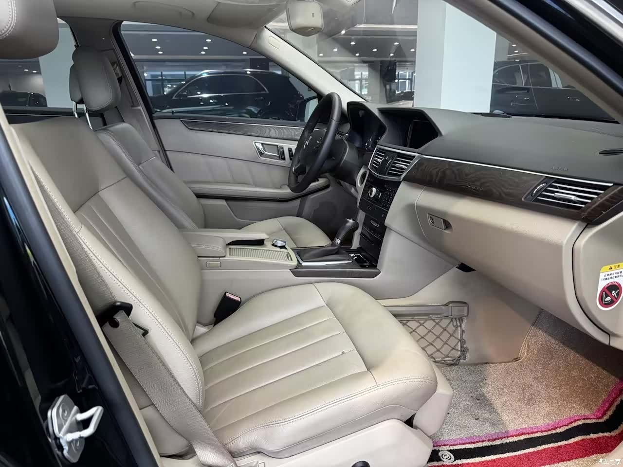 Mercedes-Benz E-Class, 2011 8