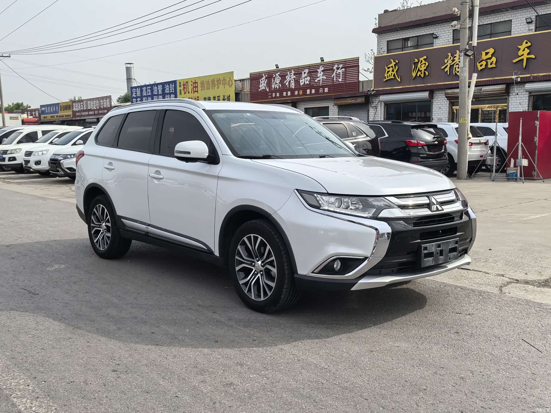 Mitsubishi Outlander, 2018 3