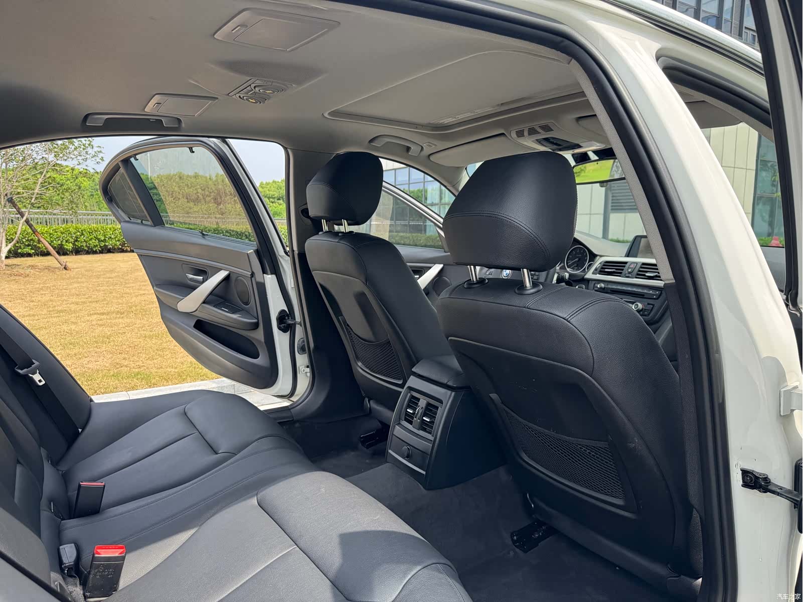 BMW 3 Series, 2014 10