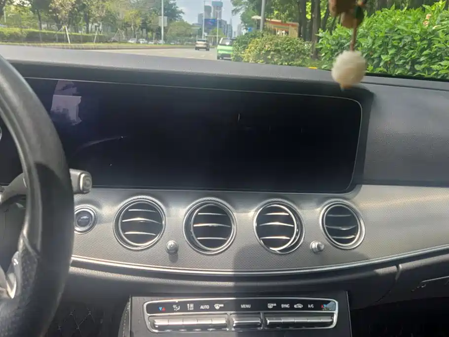 Mercedes-Benz E-class Mercedes-Benz E-class