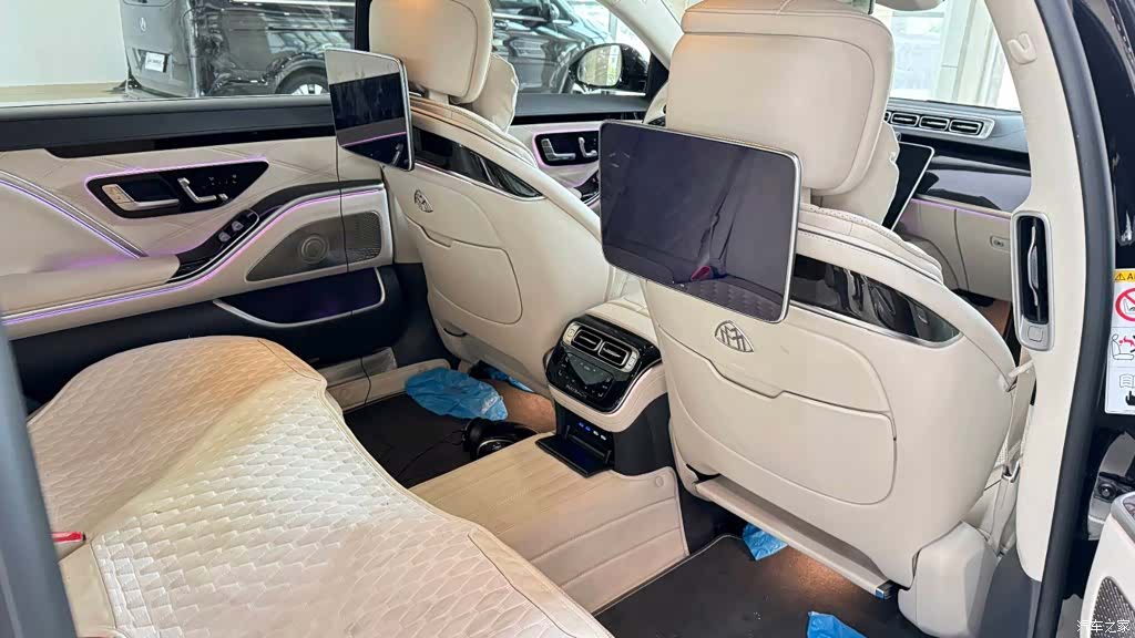 Maybach S-Class, 2025 7