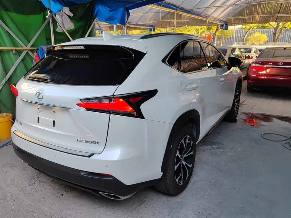Lexus NX