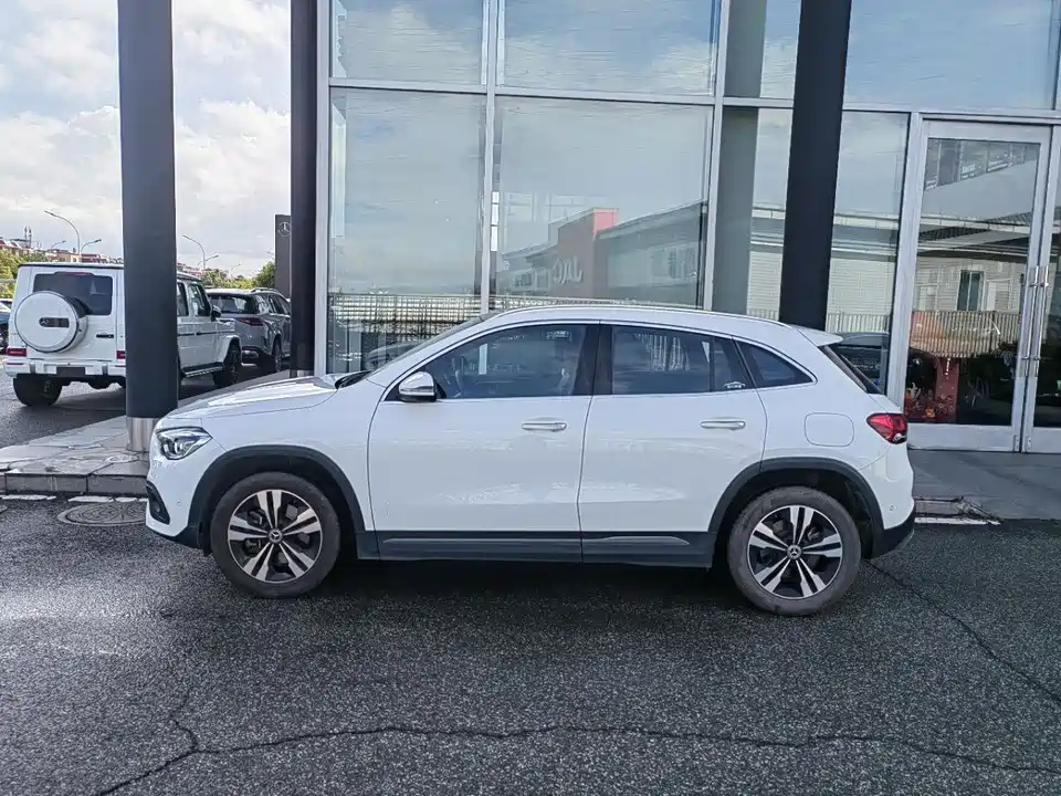 Mercedes-Benz GLA