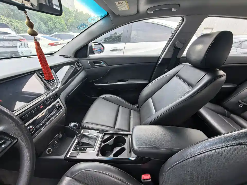 Hyundai Name picture