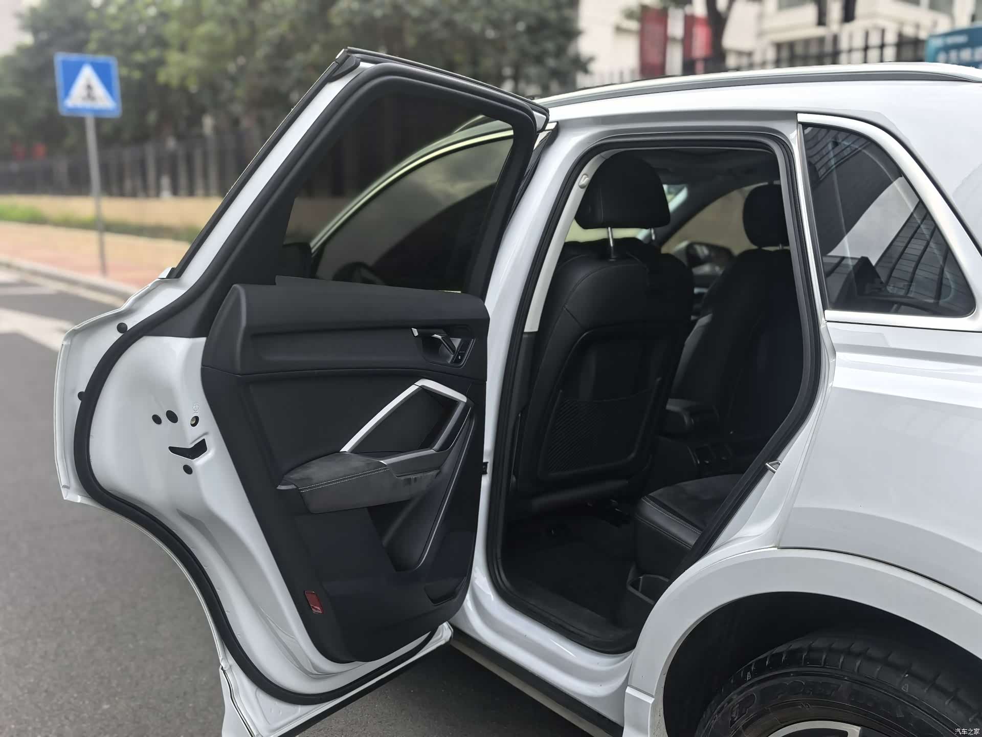 Audi Q3, 2022 12