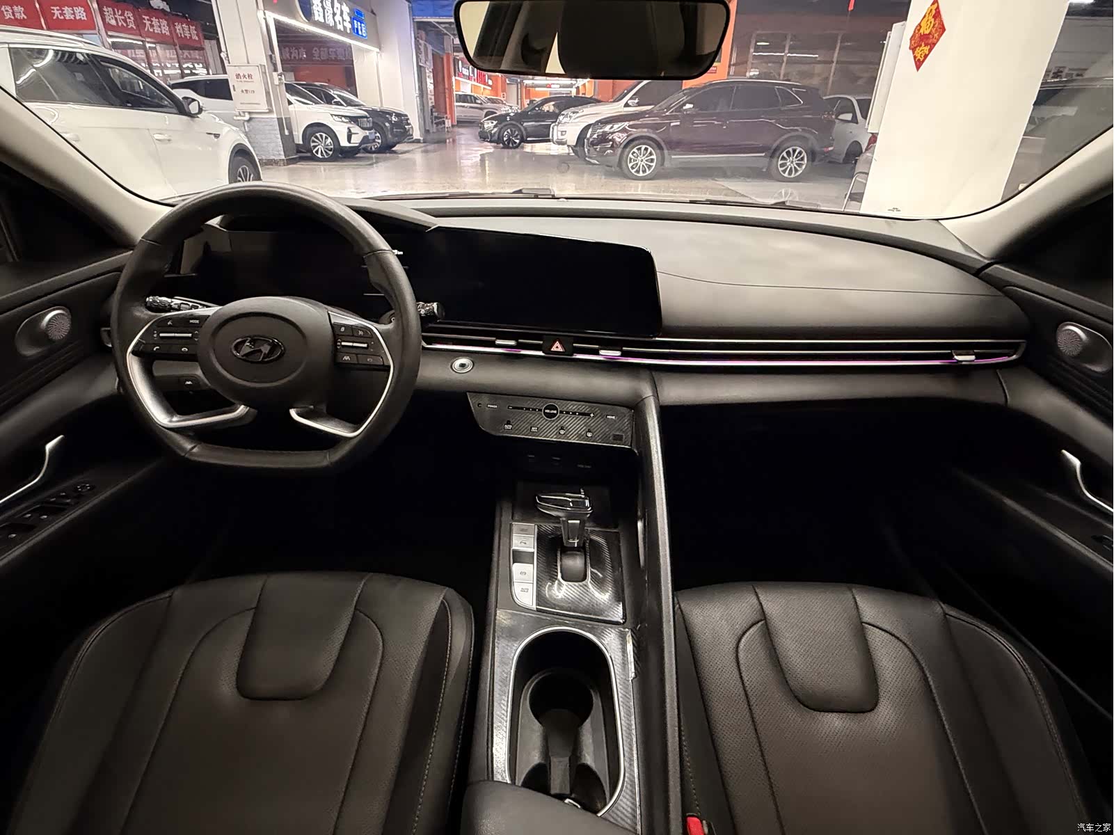 Hyundai Elantra, 2022 12
