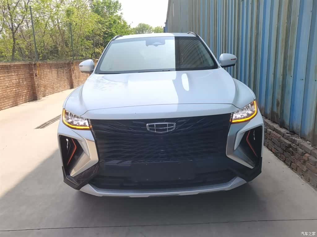 Geely Boyue, 2022 3