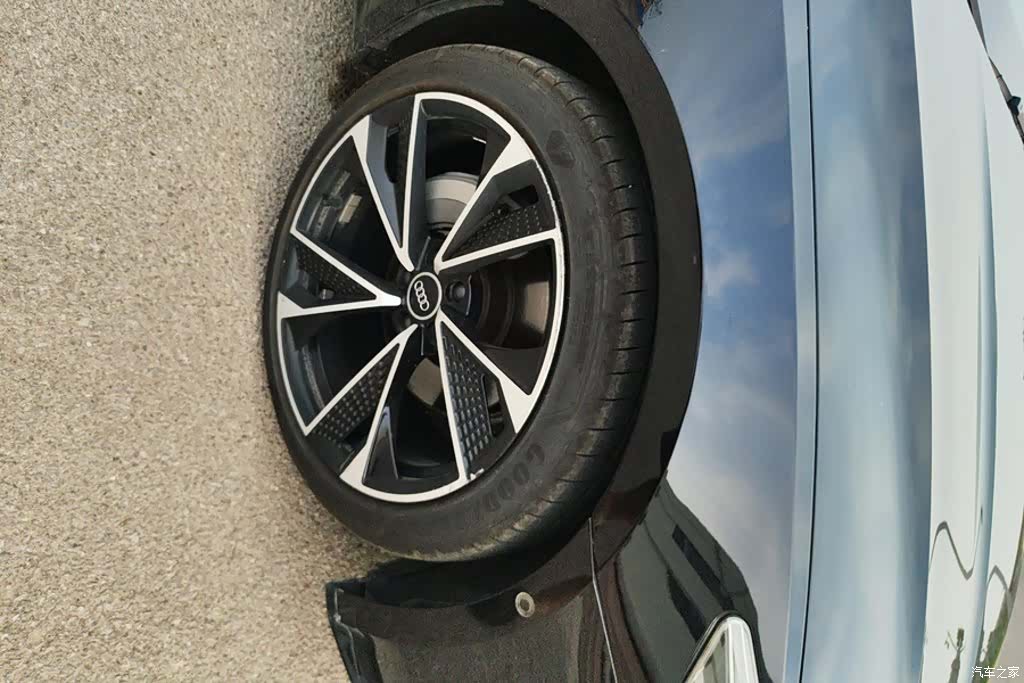 Audi A7L, 2023 6