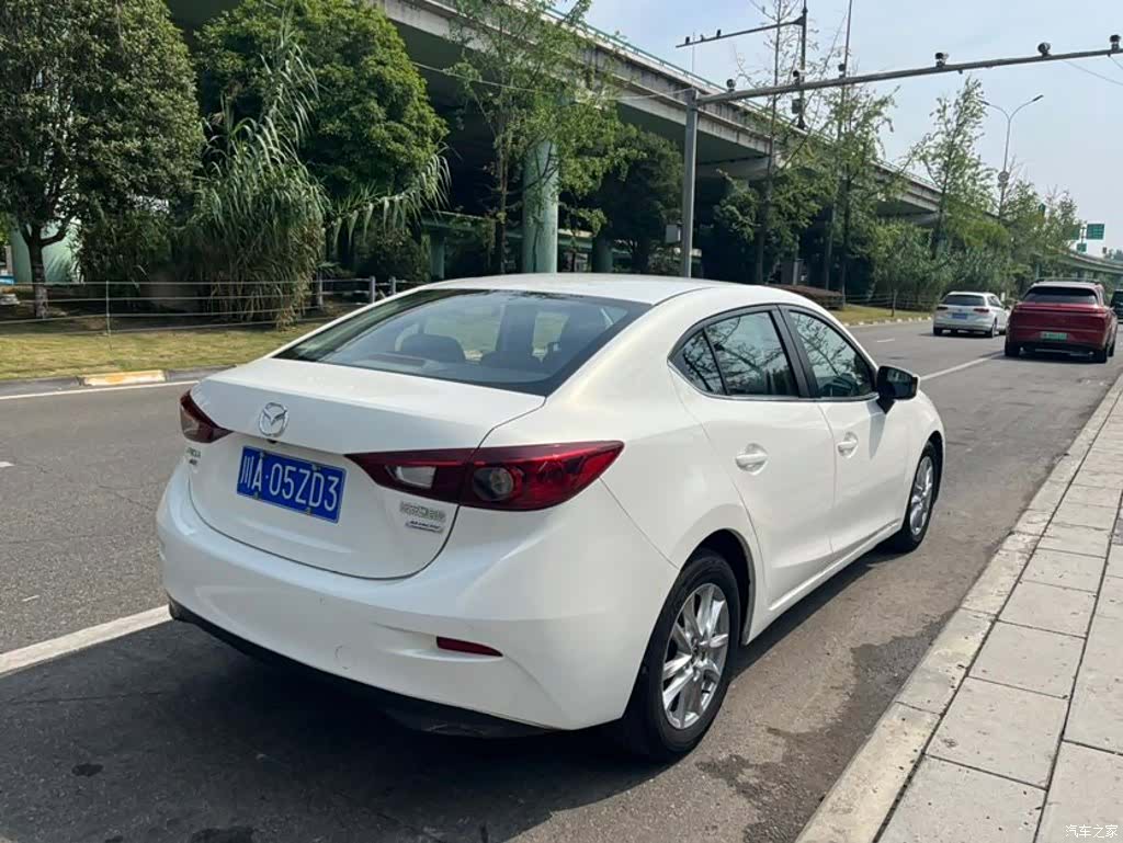 Mazda Mazda3, 2016 9