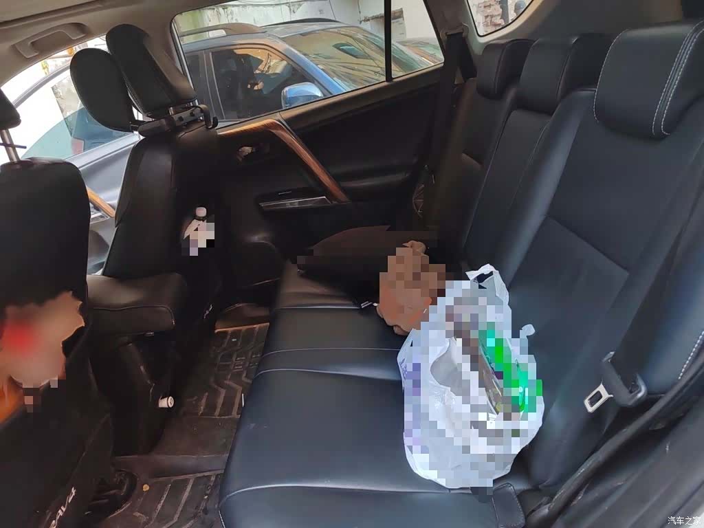 Toyota RAV4, 2016 15