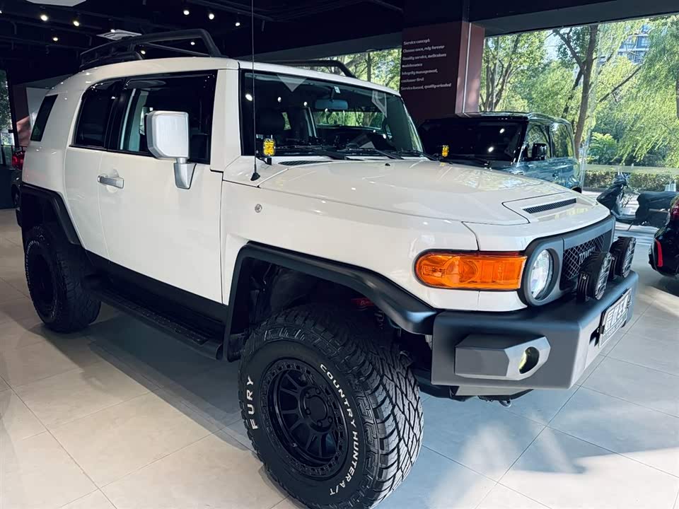 Toyota FJ Cool Luze