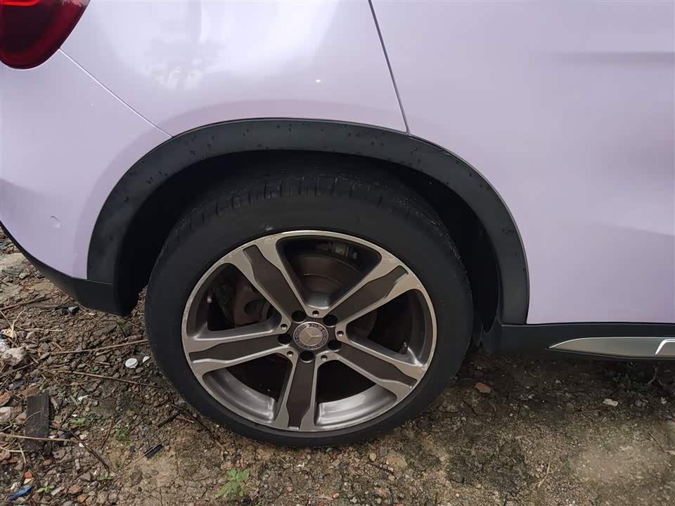 Mercedes-Benz GLA Mercedes-Benz GLA