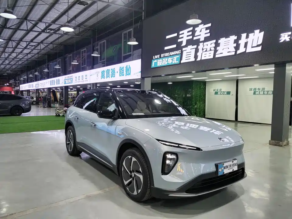 NIO ES6