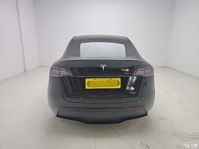 Tesla Model Y, 2023 11