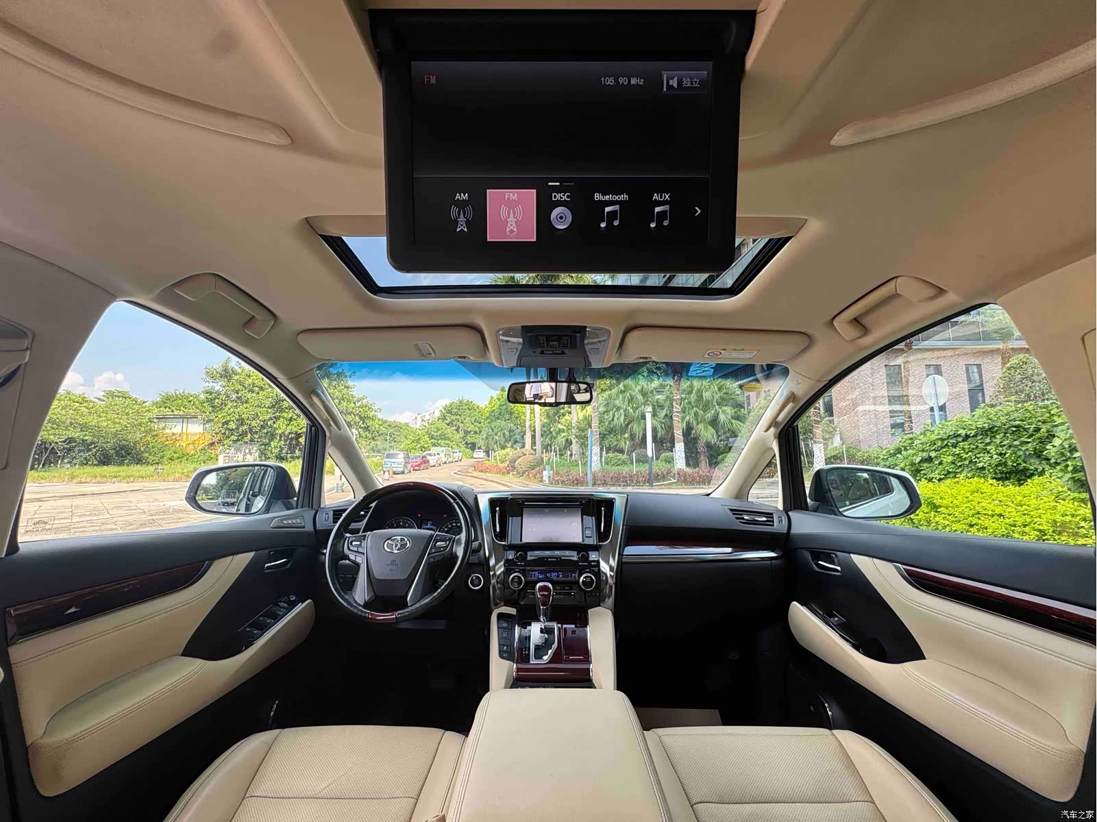 Toyota Alphard, 2017 8