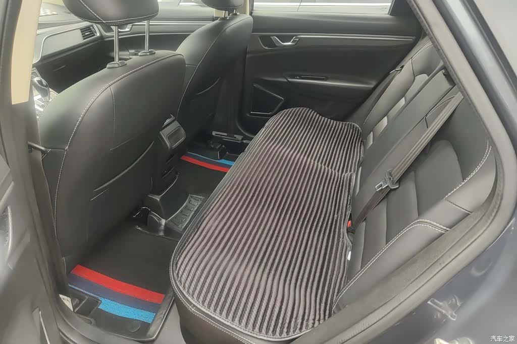 Geely Emgrand, 2016 11