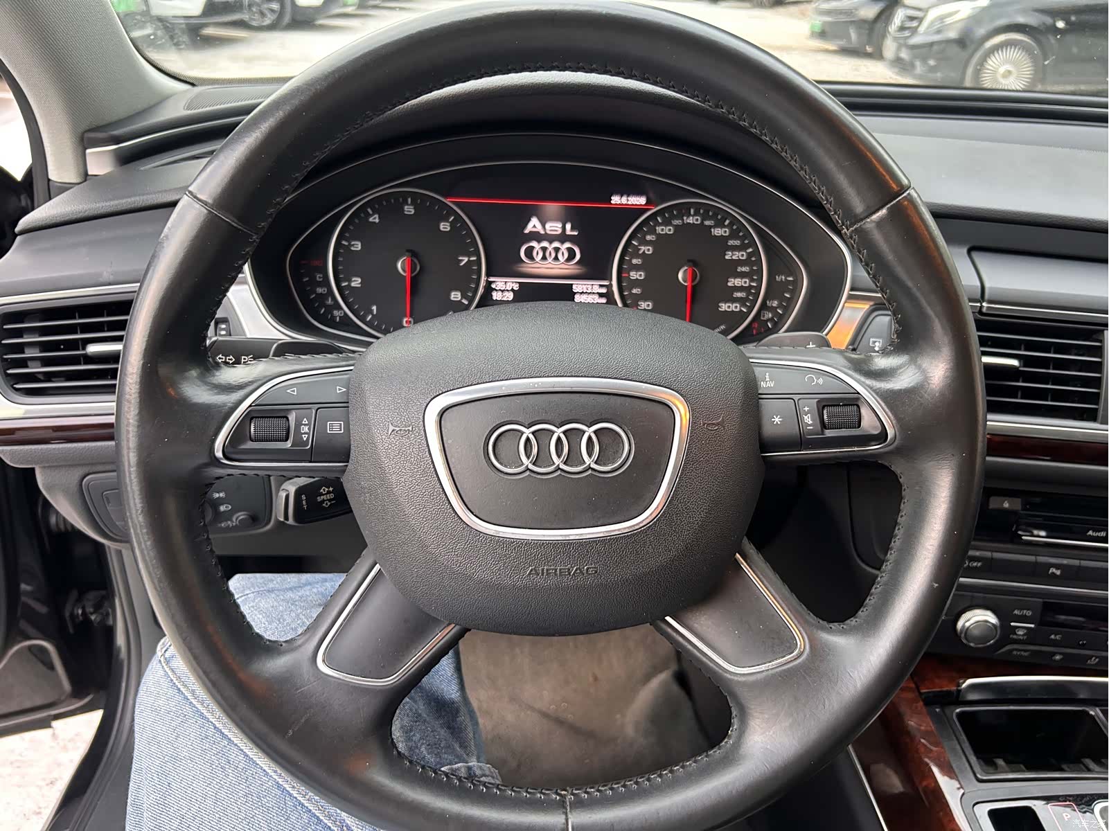 Audi A6L, 2016 10