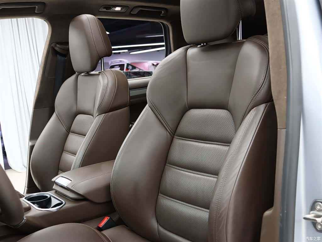 Porsche Cayenne, 2015 4
