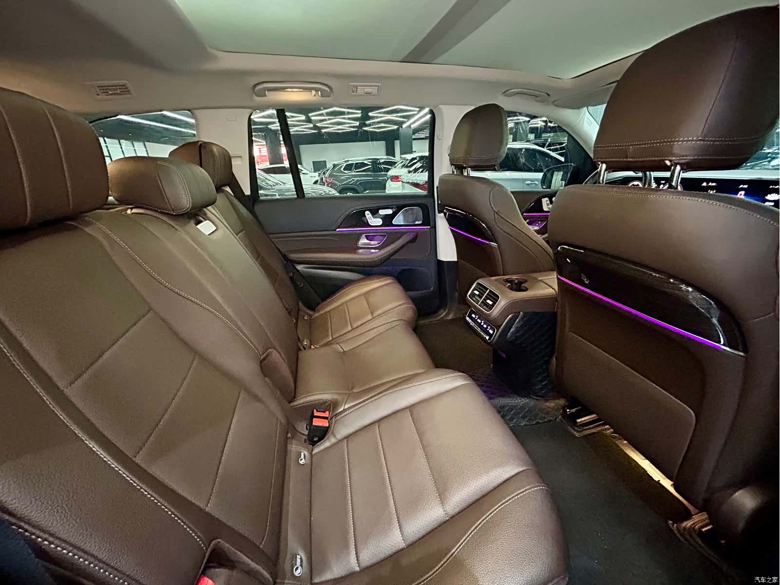 Mercedes-Benz GLS, 2023 37