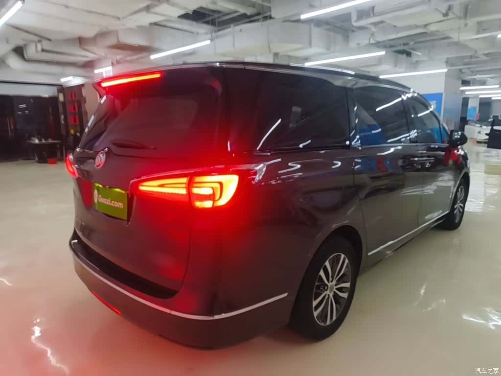 Buick GL8, 2018 7