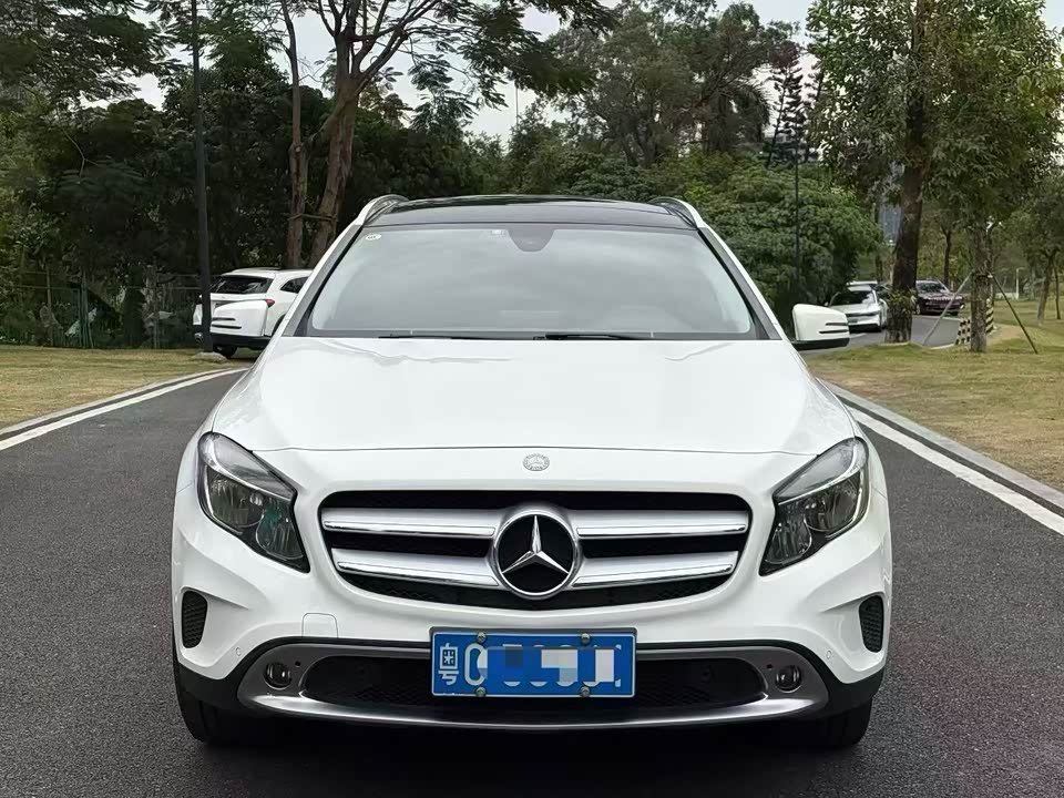Mercedes-Benz GLA