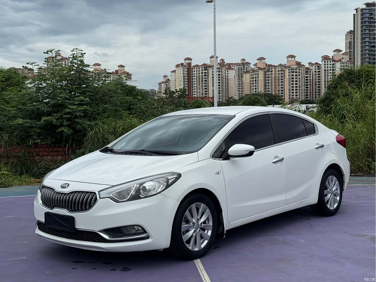 Kia K3, 2014 1
