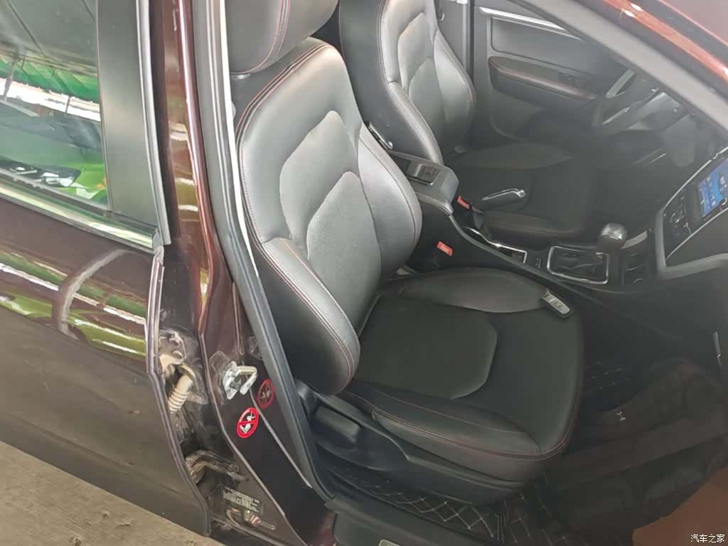 Geely Emgrand, 2015 25