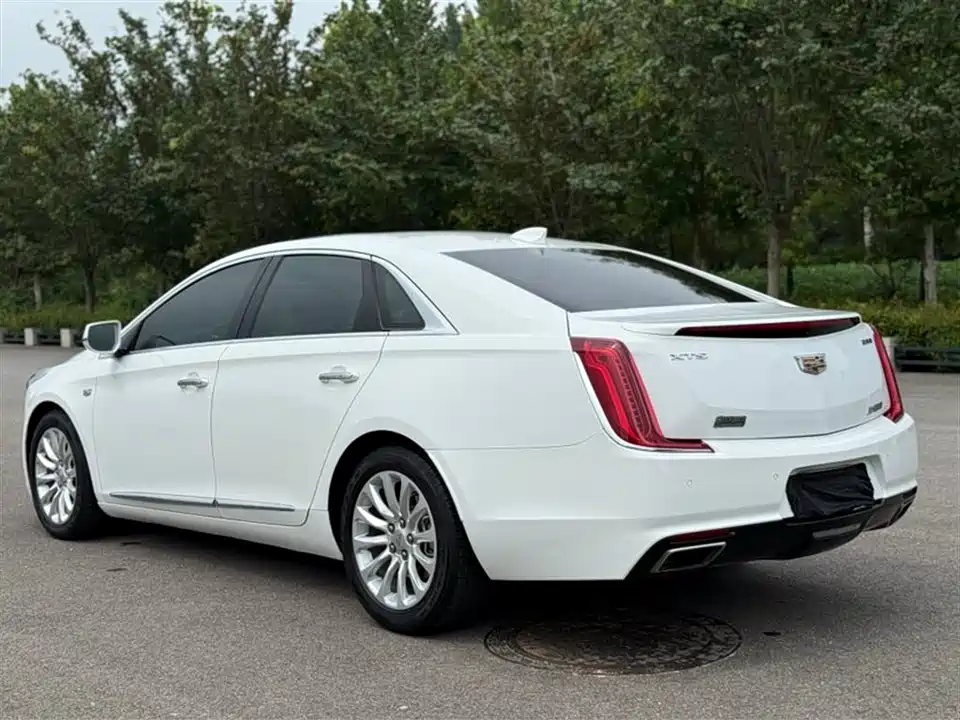 Cadillac XTS