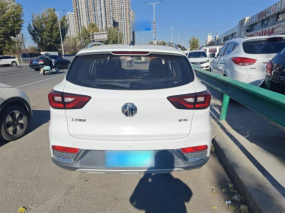 MG ZS