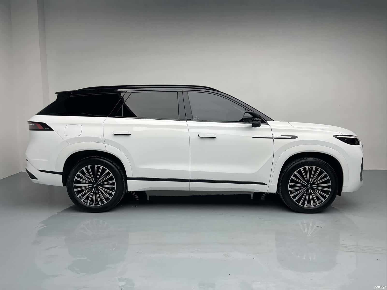 Chery Tiggo 9, 2024 4